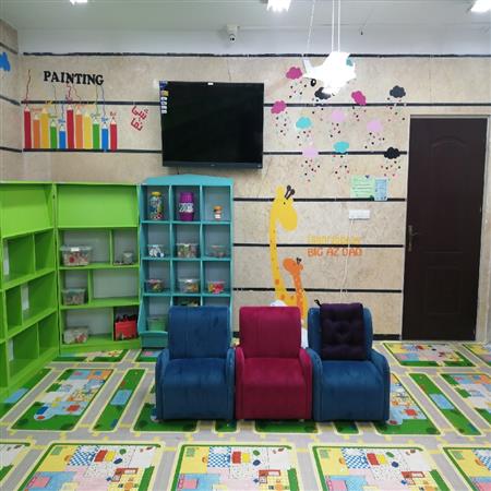 بخش کودک قسمت اسباب بازی و مدیا